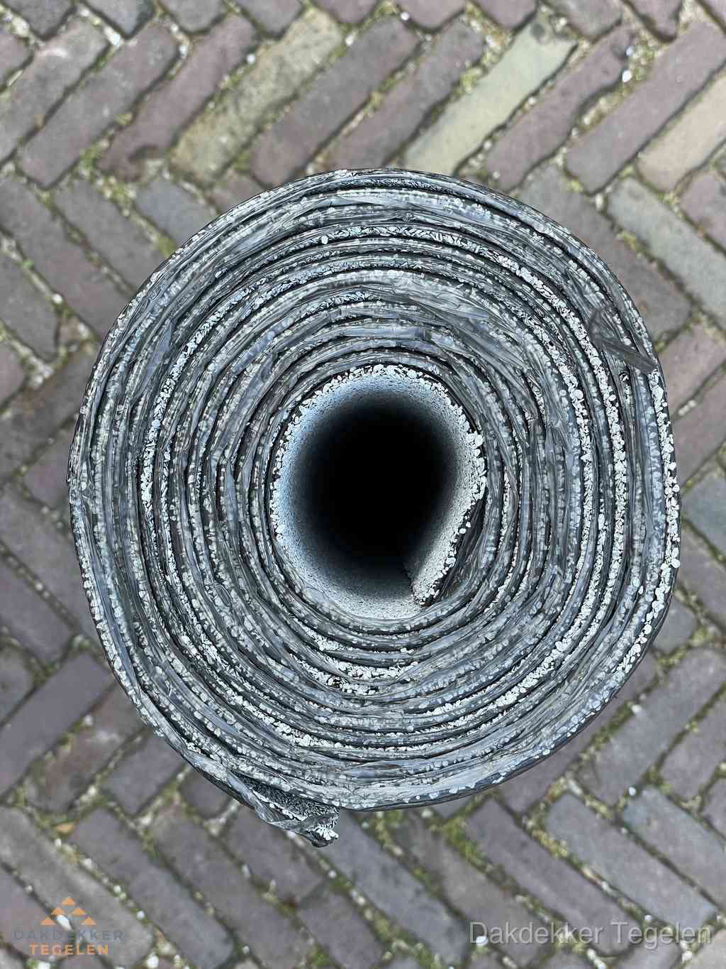Rol EPDM dakbedekking materiaal voor plat dak in Tegelen