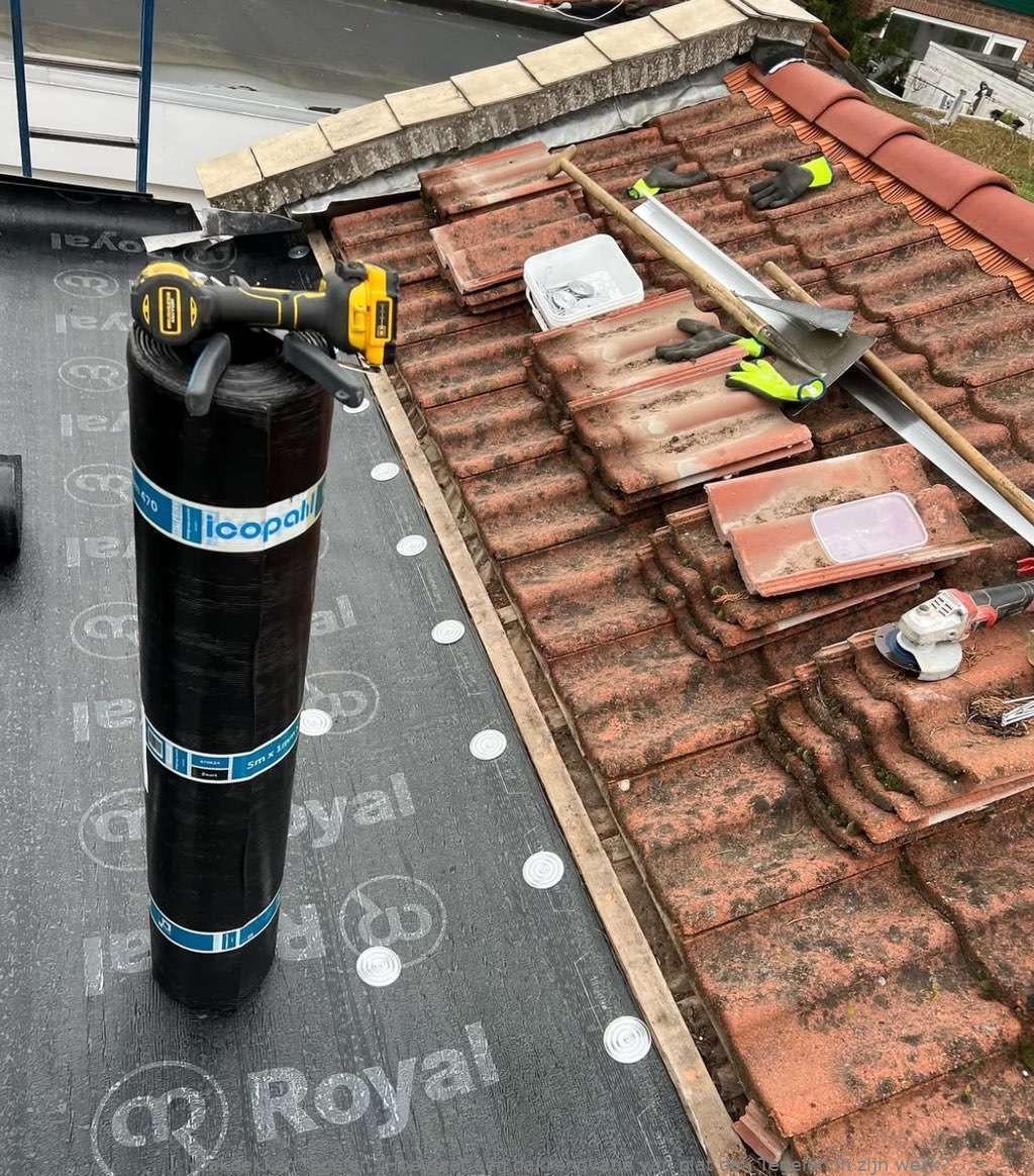 Dakrenovatie Van Plat Dak Tegelen